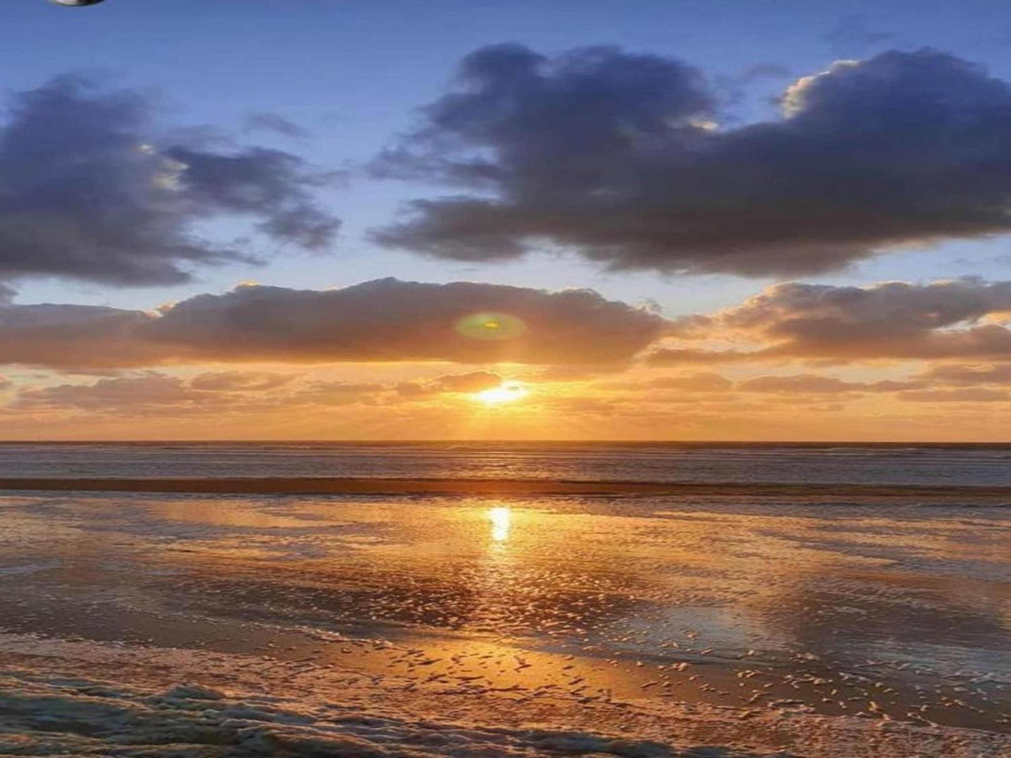 Comfortable In With Sea Views *